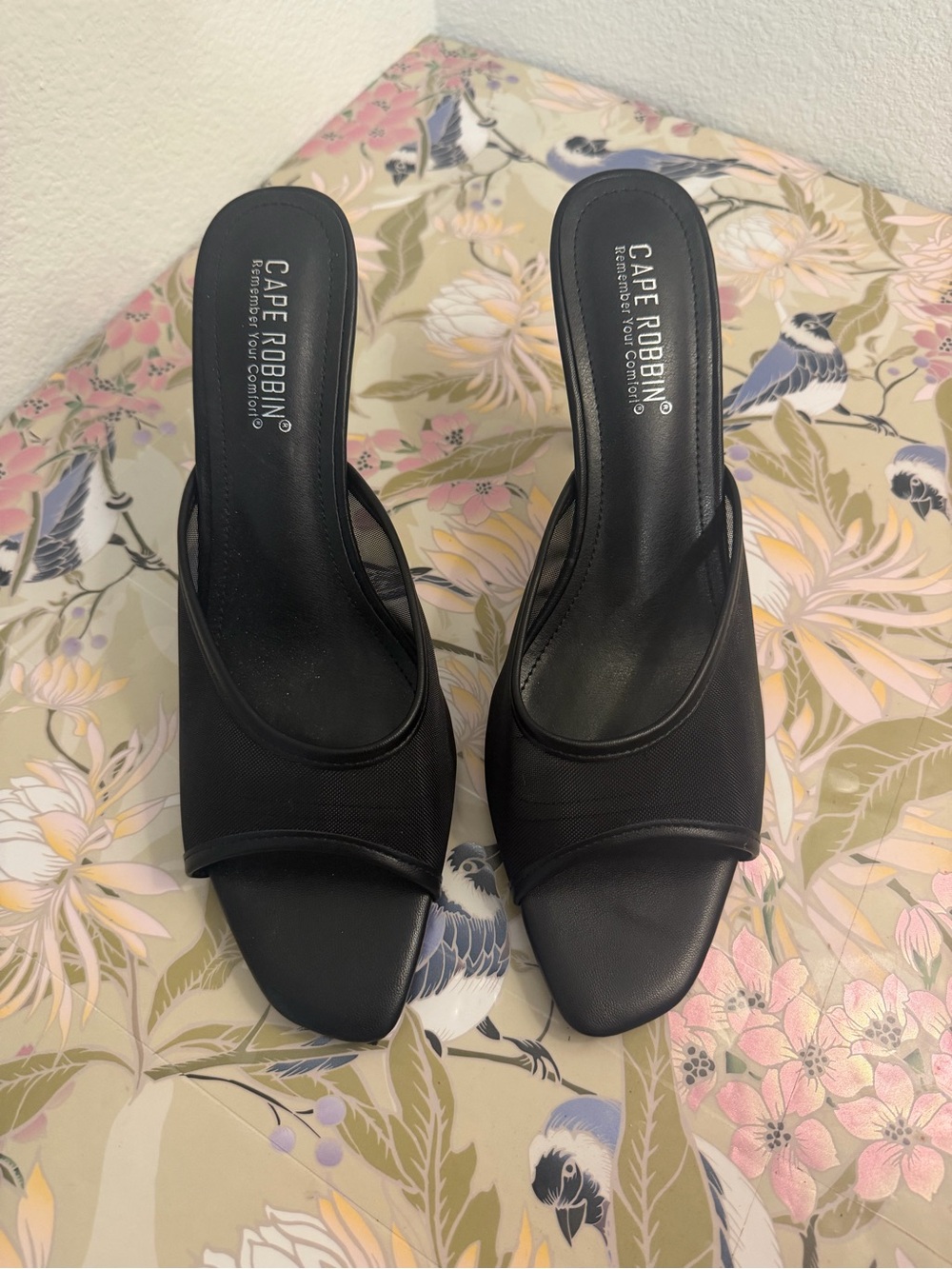 Cape Robbin Black Open-Toe Sandals